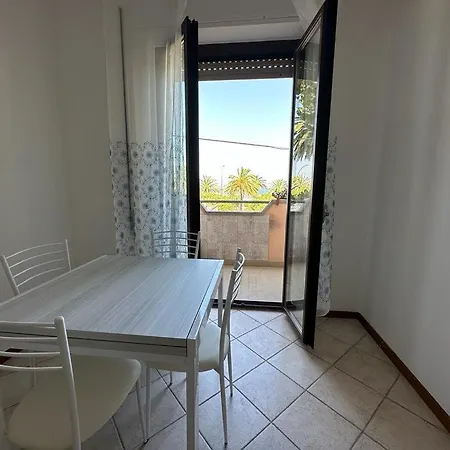 Un Passo Dal Mare Apartment