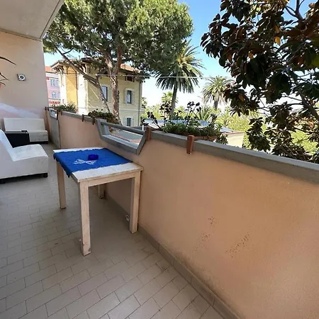 Un Passo Dal Mare *