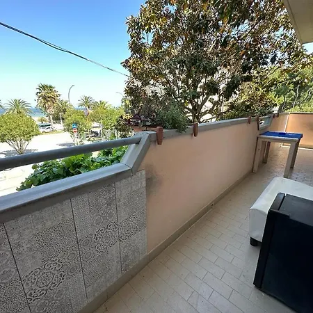 Apartment Un Passo Dal Mare
